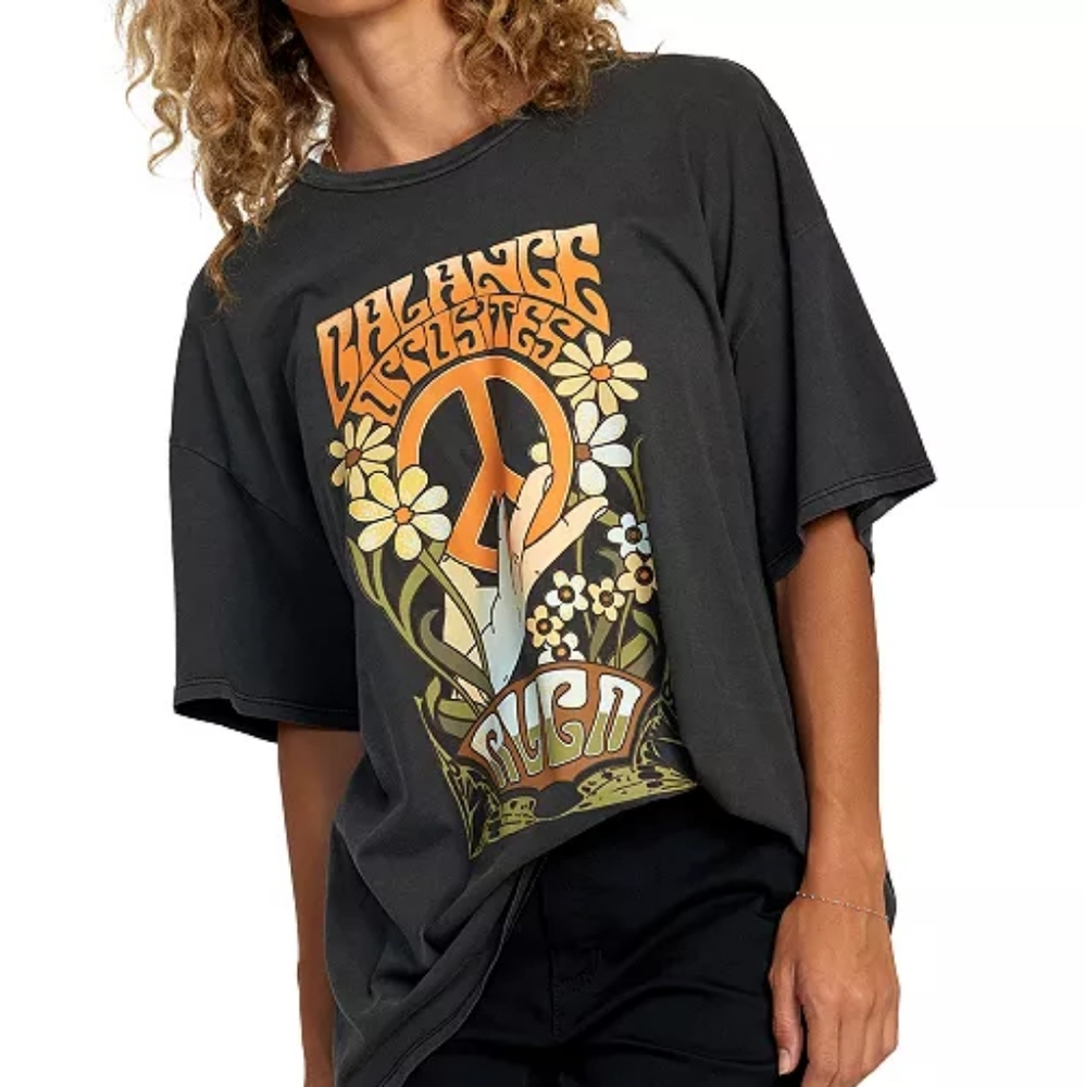 NWT RVCA "The Balance of Opposites" M Oversized Tee Firm Price